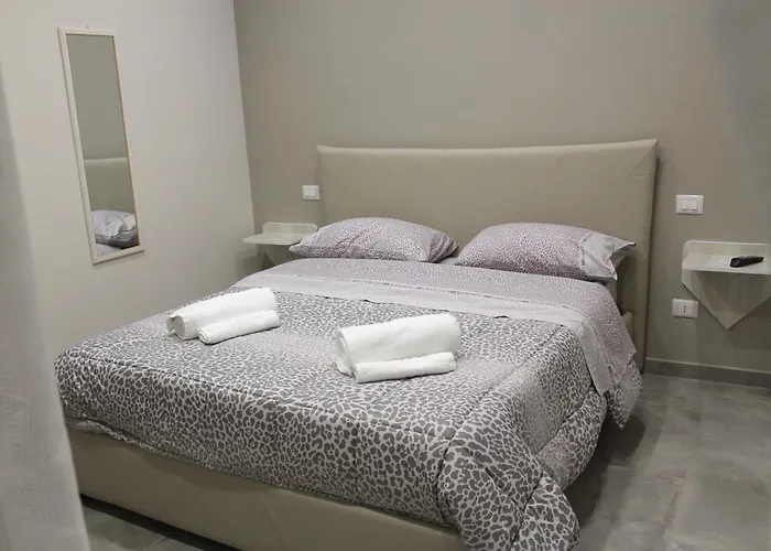 Le Mirage Boutique II